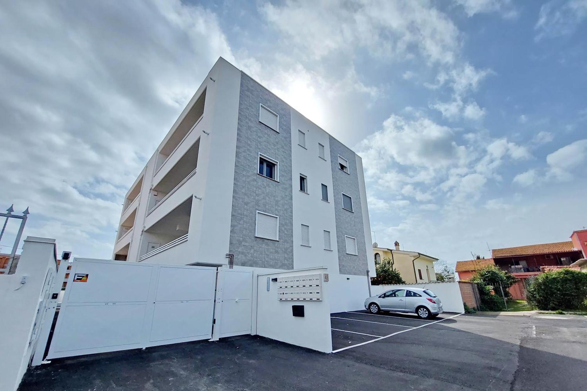 Andrea Home- Collegato A Roma E Aeroporto Фиумичино Екстериор снимка