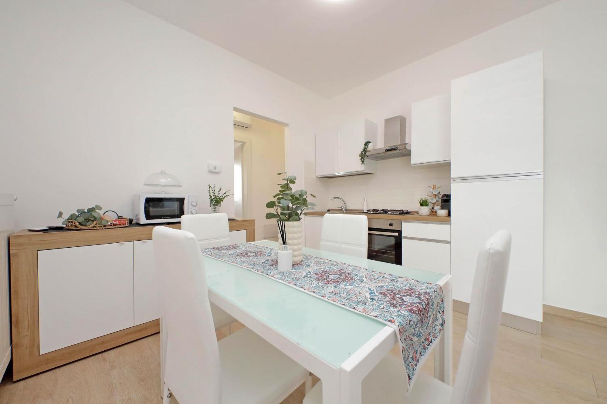 Andrea Home- Collegato A Roma E Aeroporto Фиумичино Екстериор снимка